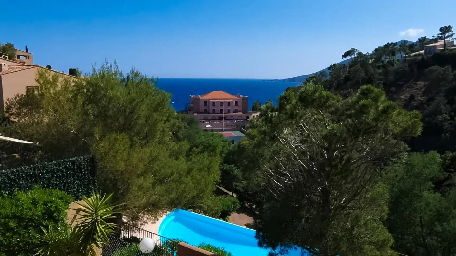 Sea View Flat 5 Minutes From The Beach Theoule-sur-Mer France